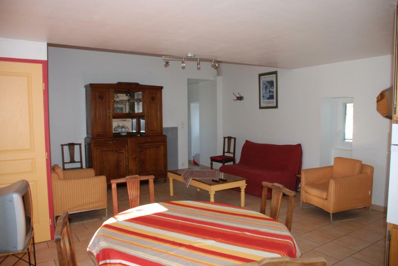 Les Jardins Du Mas Evesque Bed and Breakfast Rousson  Exterior foto